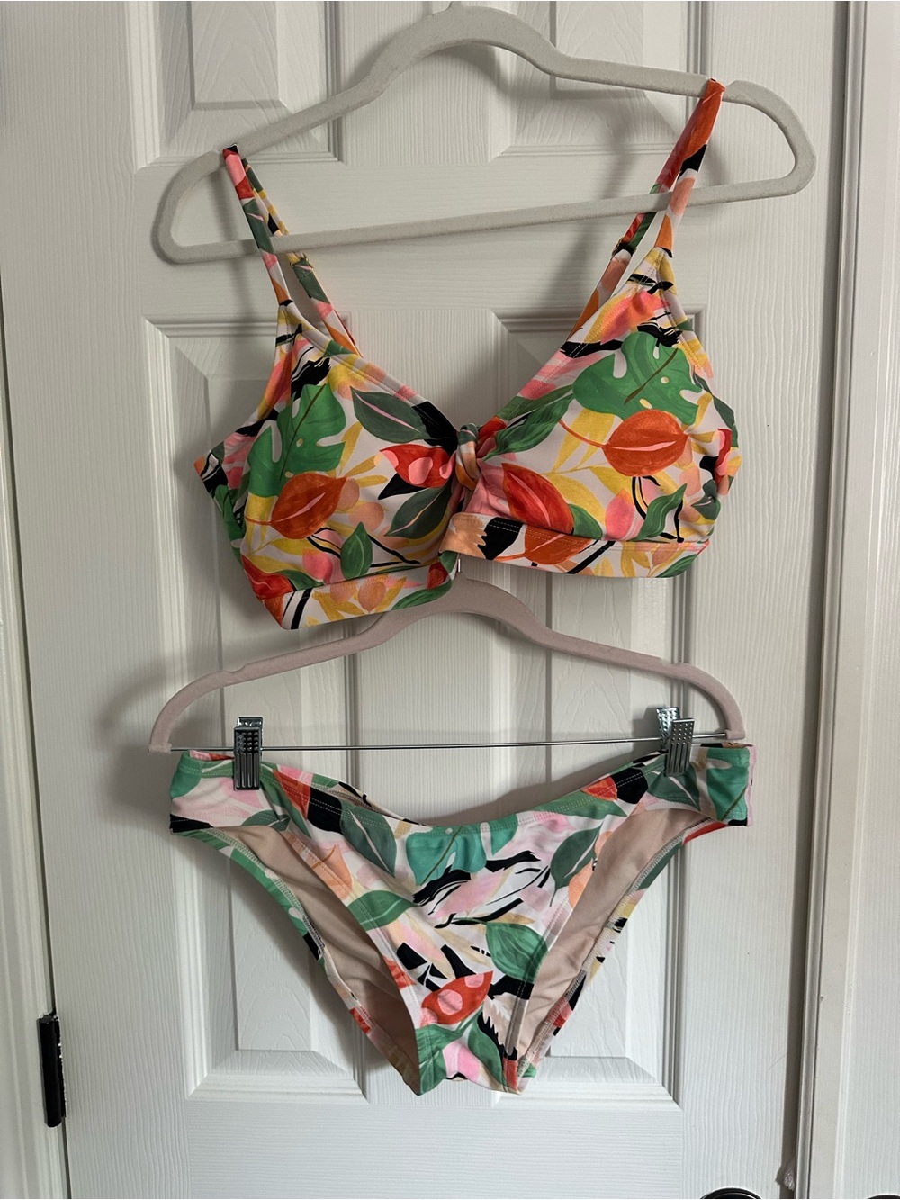 Tropical print Multicolor Women's Bikini Set - Tropical Leaf Print